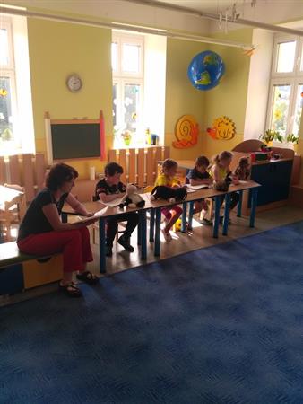 Čtení prvňáků pro děti ve školce