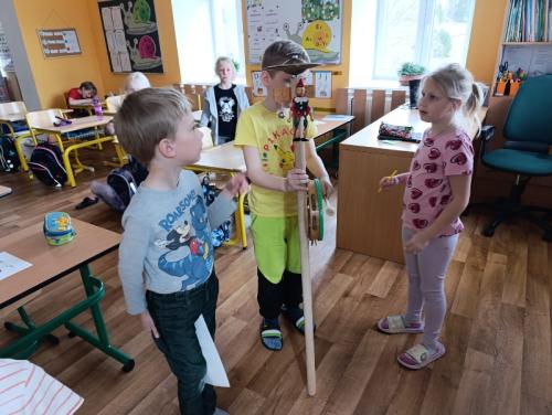 Výroba vozembouchu ve školní družině